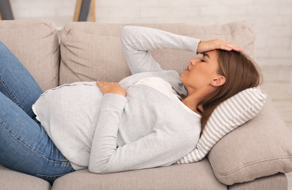 Bauchschmerzen in der Schwangerschaft – Mögliche Ursachen und hilfreiche Tipps