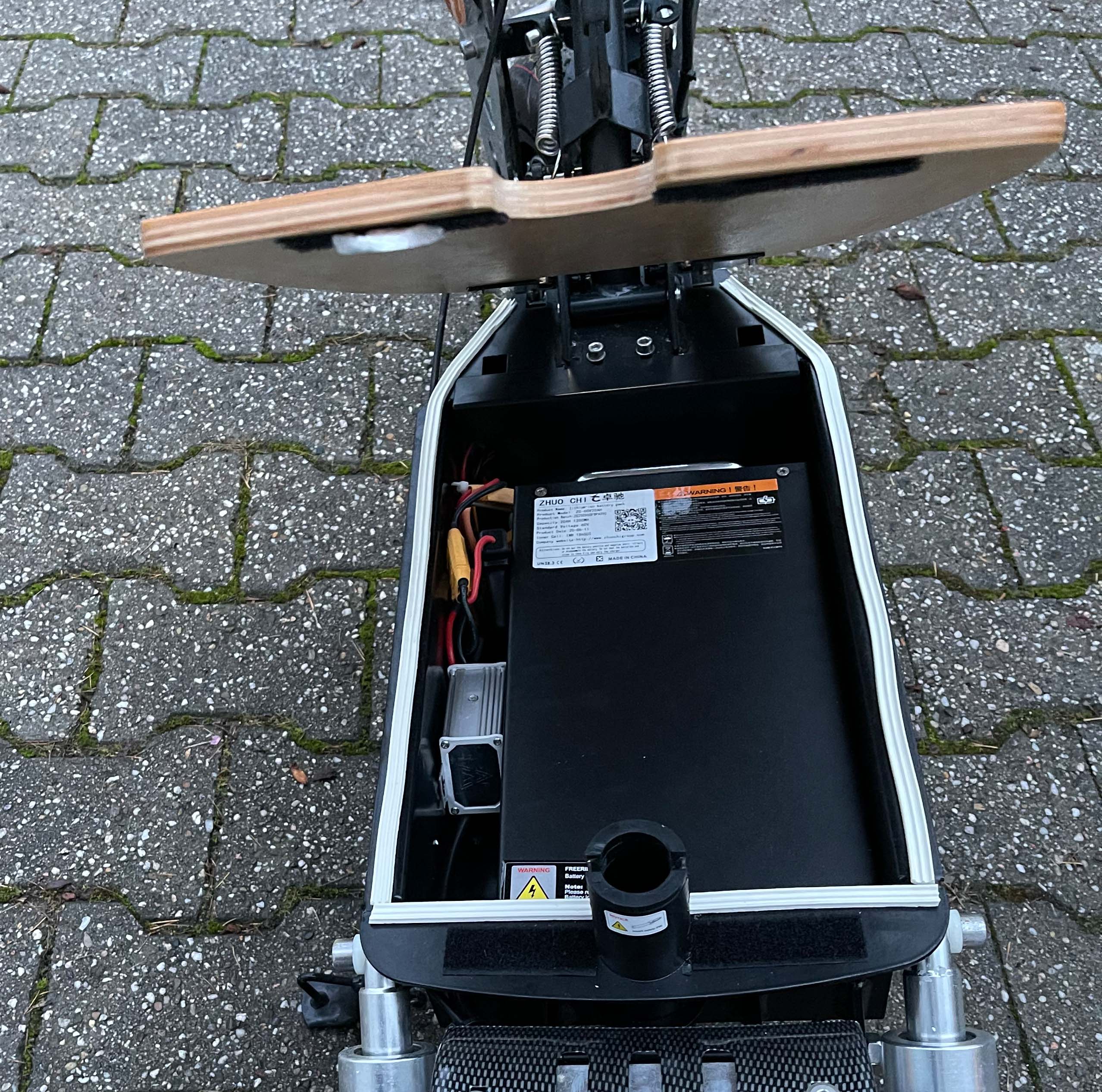 eflux-freeride-x2-2500watt-60volt-fußbrett-offen