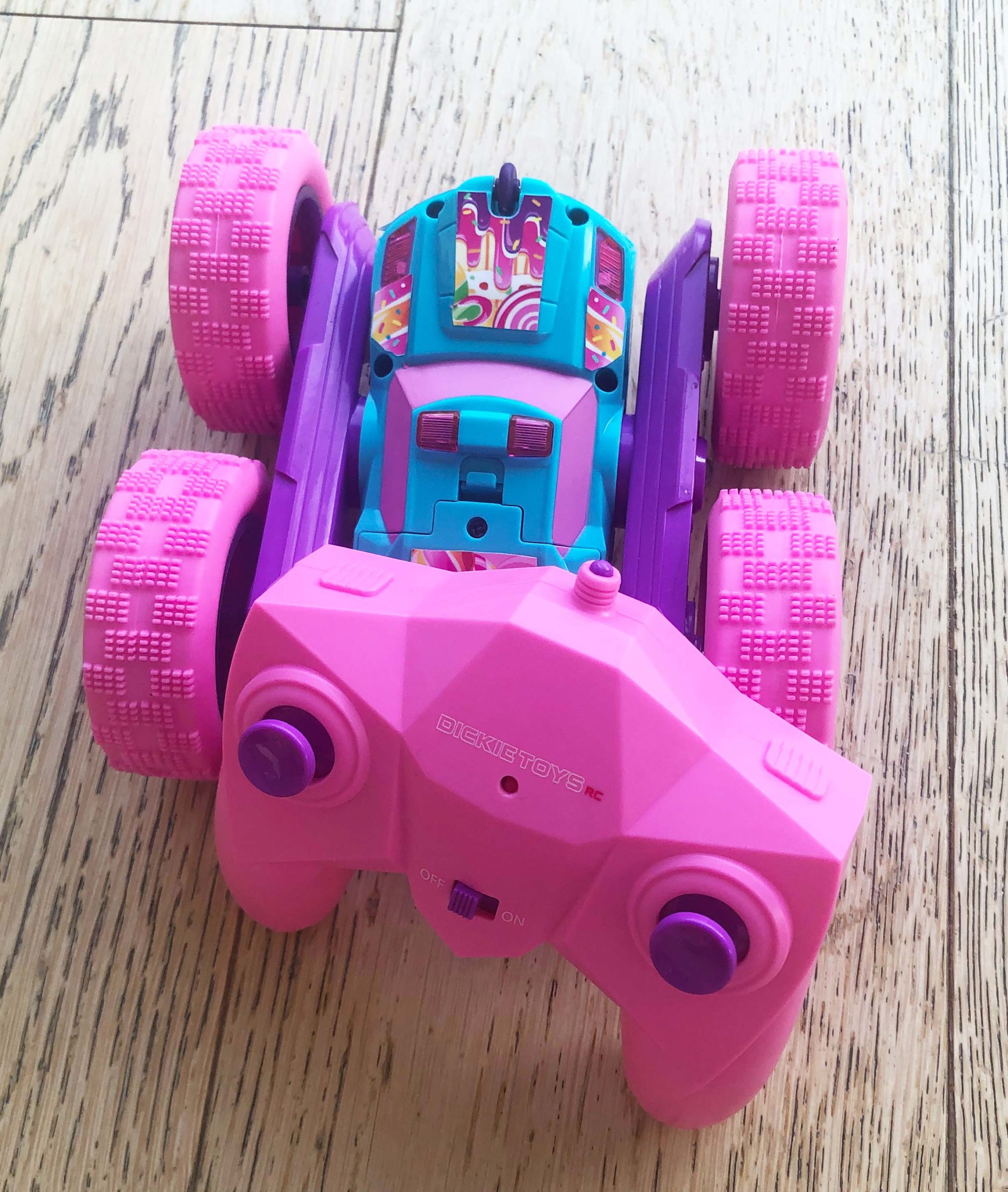 DickieToys-Flippy-Rosa-Fahrzeug-mit-Fernbedienung