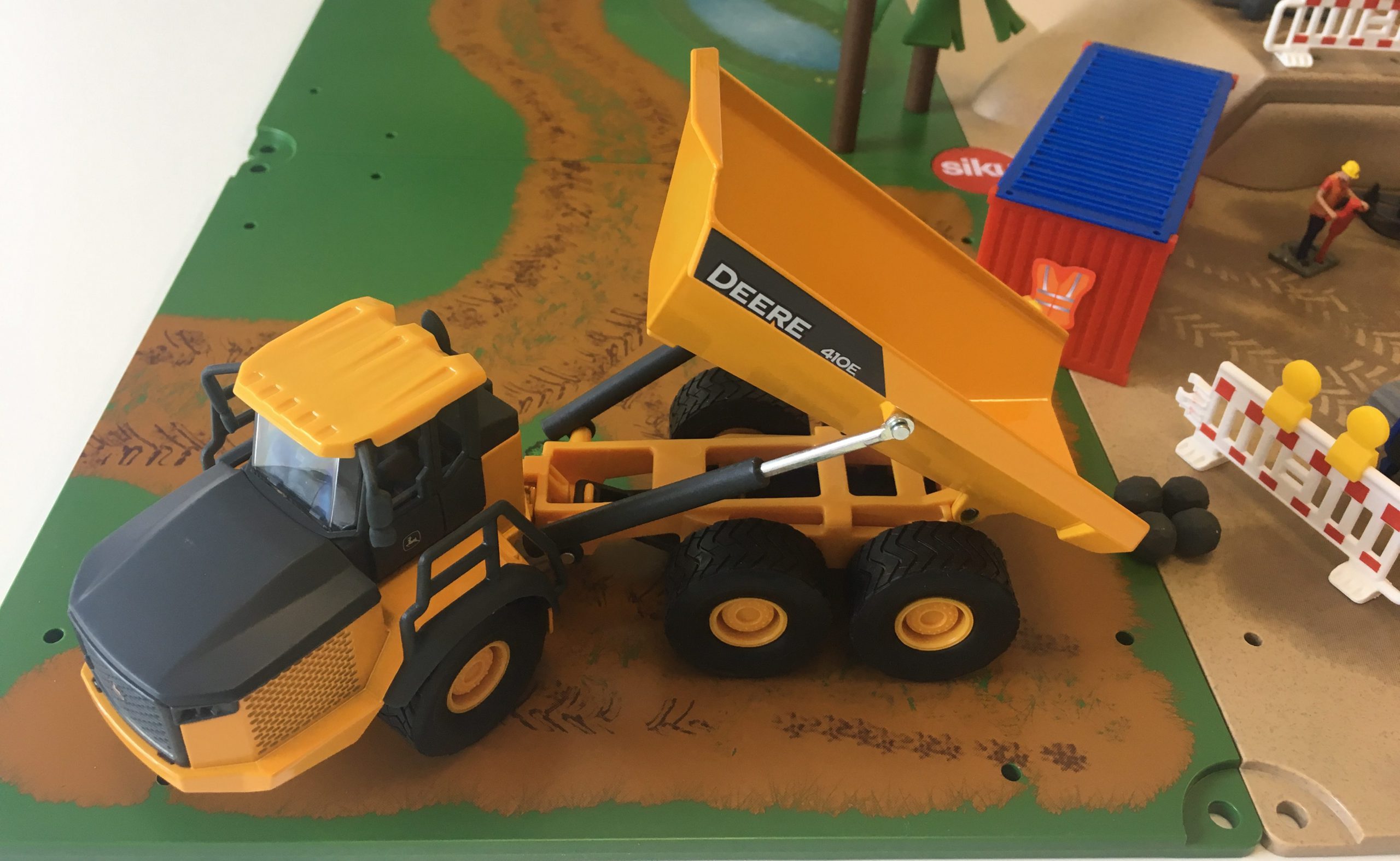 SIKU John Deere Dumper 1