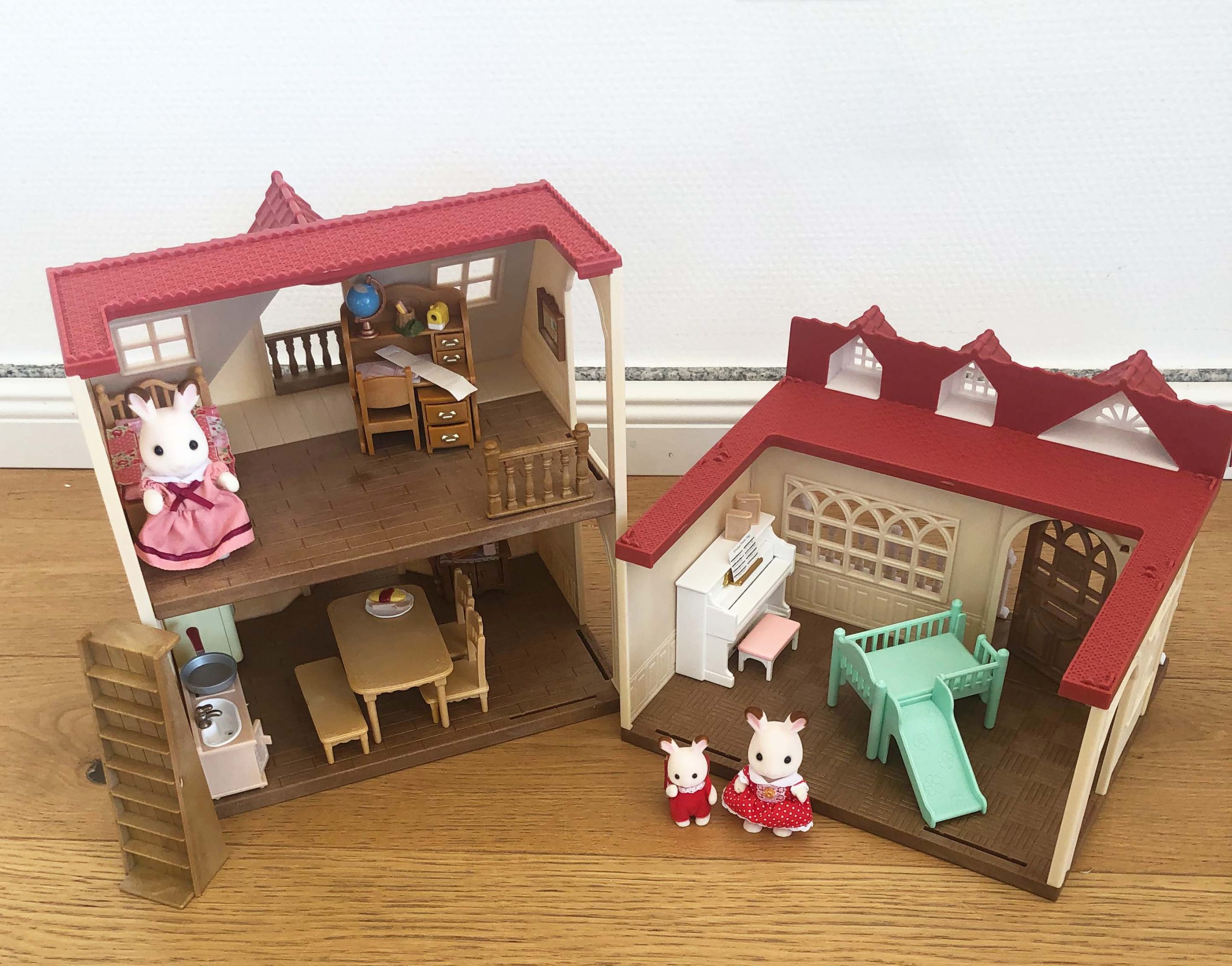 Sylvanian-families-starter-haus-5303-einrichtung5-220-himbeerhaus-5393