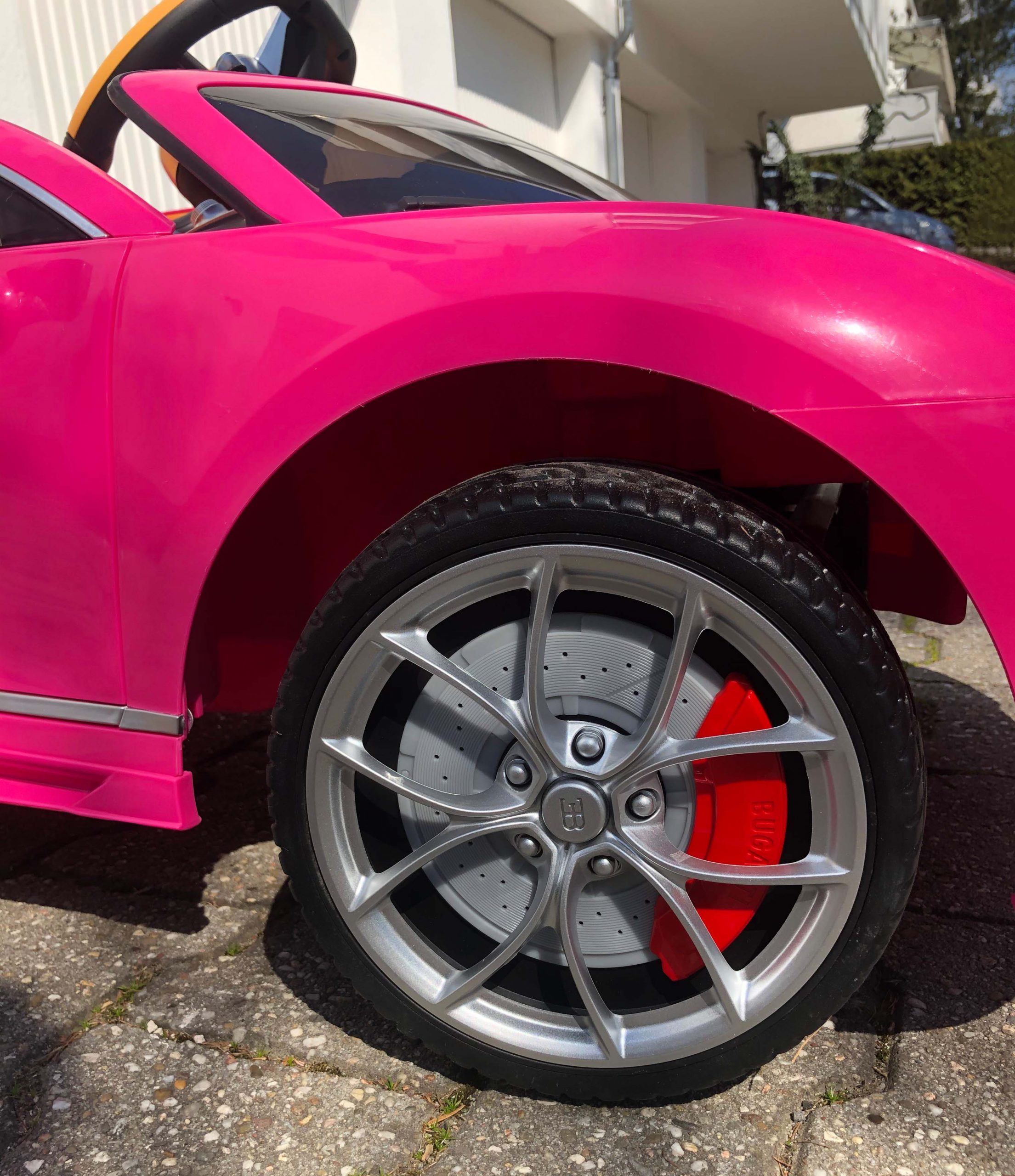 miweba-bugatti-chiron-pink-teilansicht