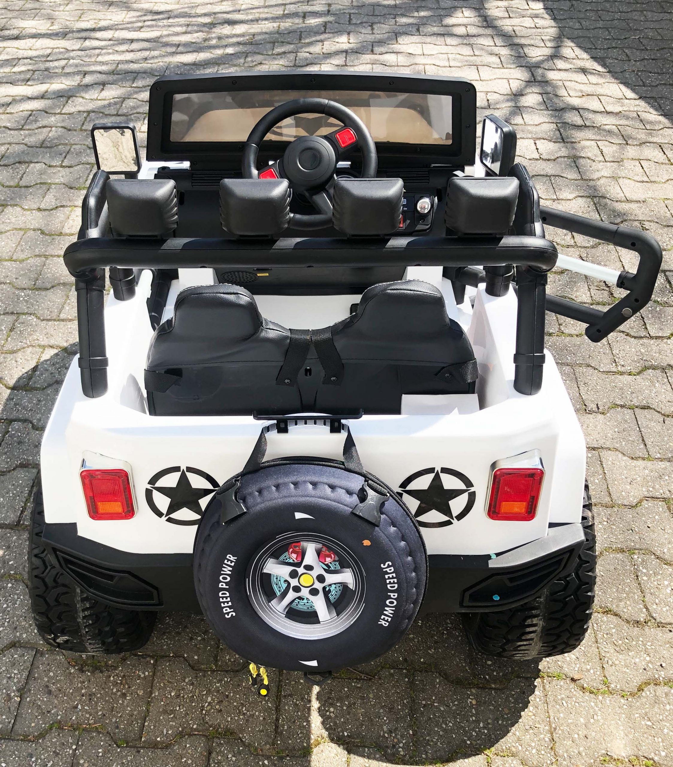 miweba-kinderelektroauto-wrangler-hinten