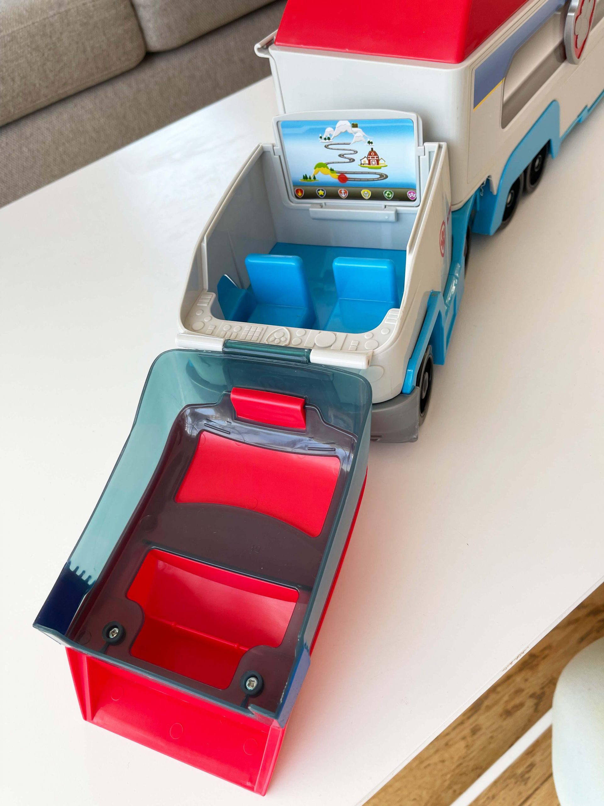 spin-master-paw-patrol-paw-patroller-fahrerkabine-offen